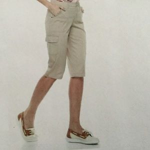 Croft & Barrow- Women’s Dark Brown Capris